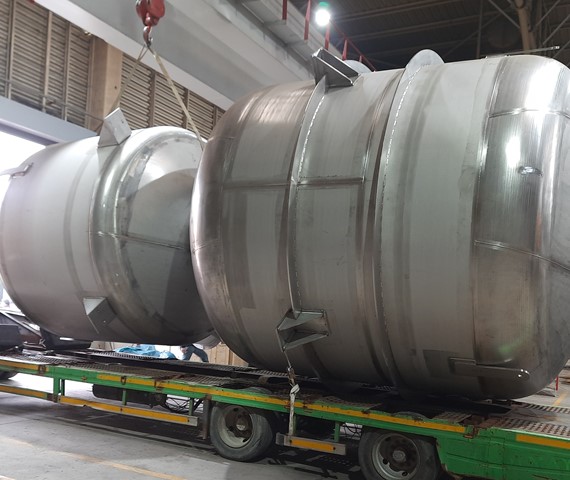 Şişecam Mersin tesisleri seperatör tankları